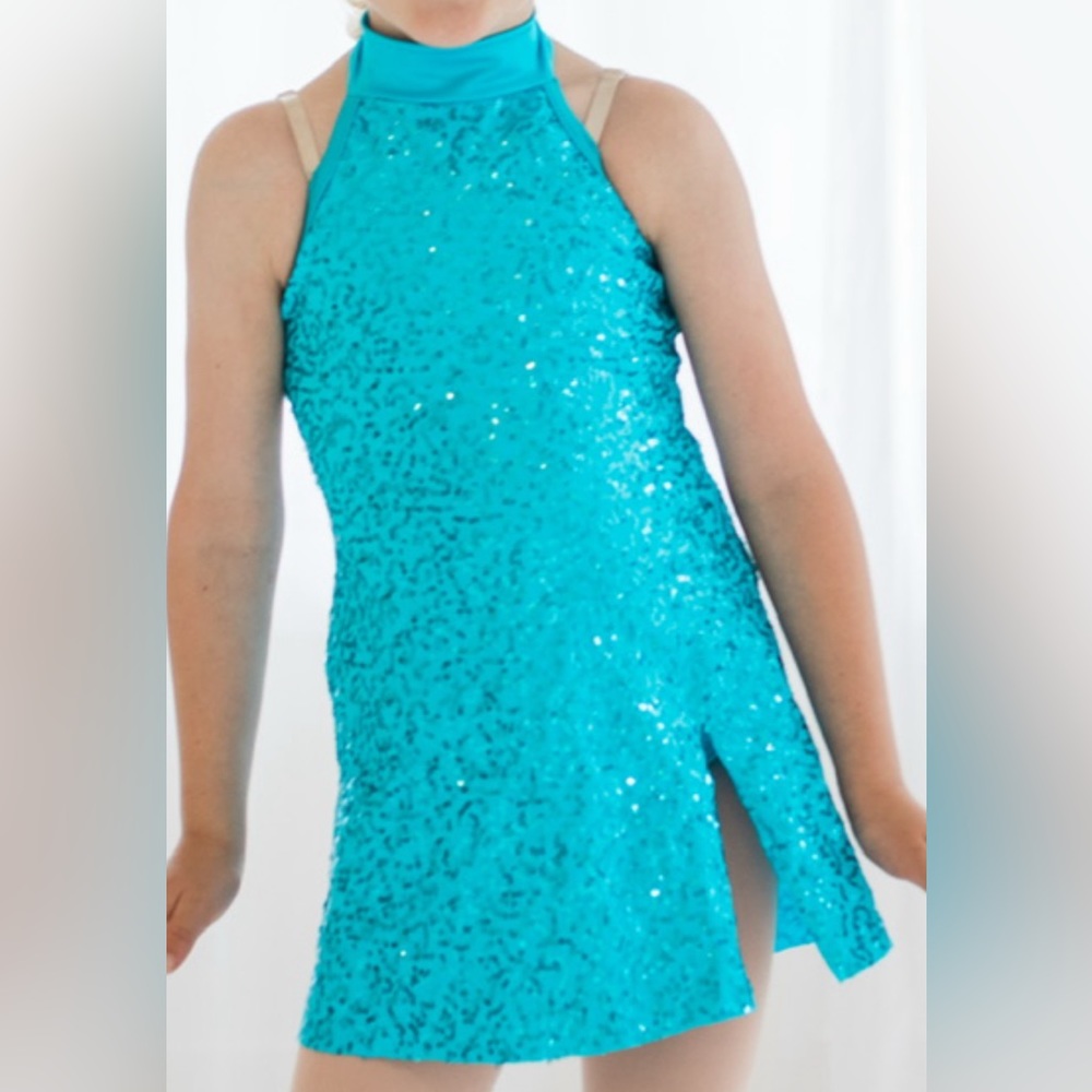 Blue Sparkling Dance Costume with Shimmering Sequins